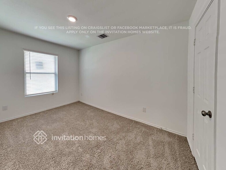 Building Photo - 24110 Mustang Run Dr