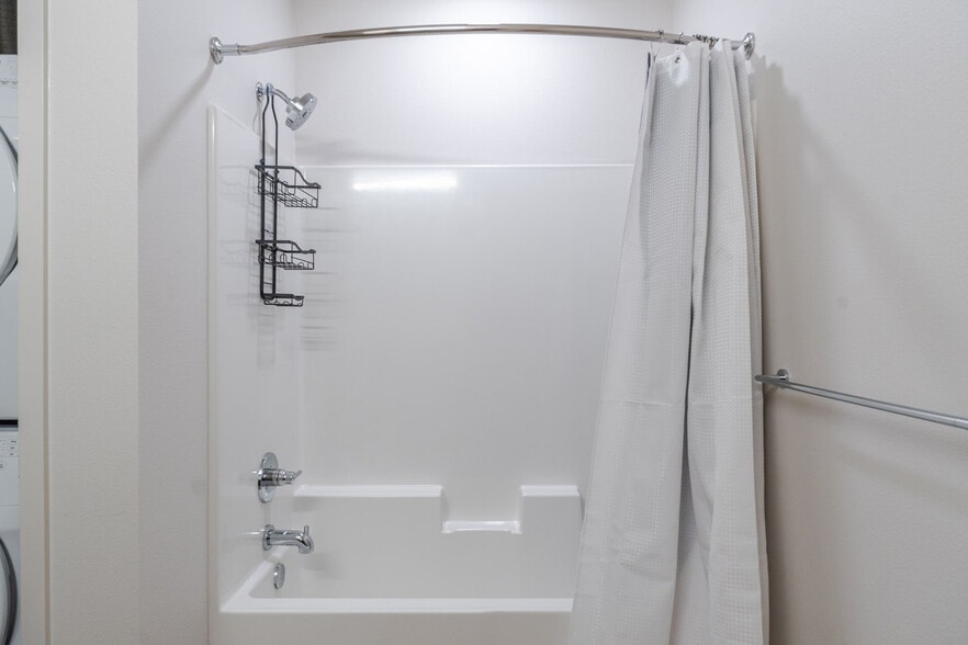 Building Photo - 1955 129th Ave NE