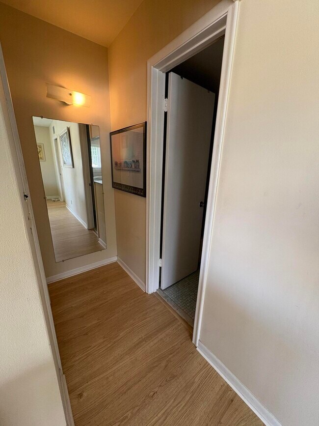 Building Photo - 113 Waltham E