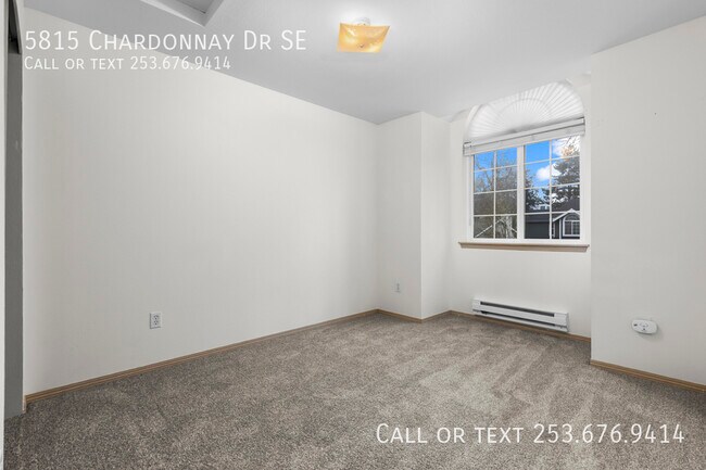 Building Photo - 5815 Chardonnay Dr SE