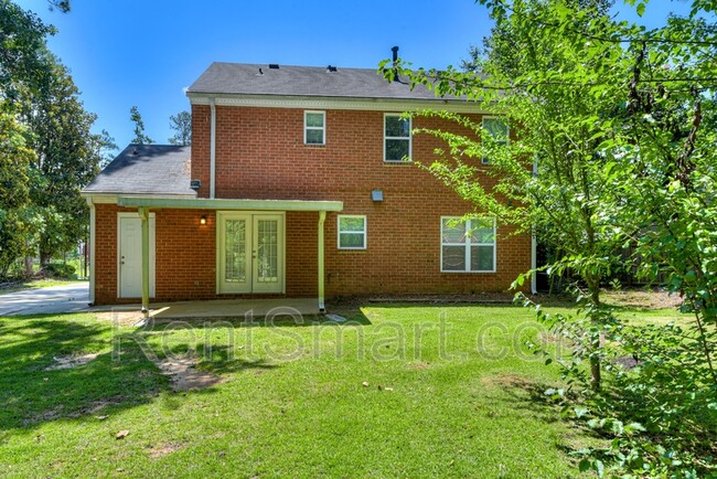 Building Photo - 493 Fairfield Way