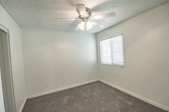 Building Photo - 8644 Frankfort St