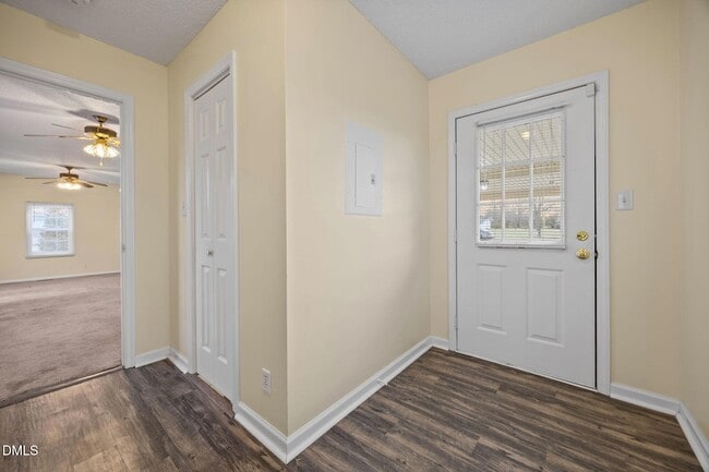 Building Photo - 131 Fairview Village Rd