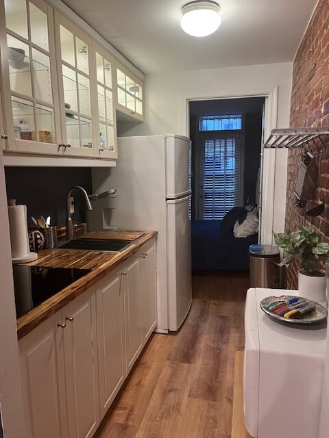 Building Photo - 1909 17th St NW