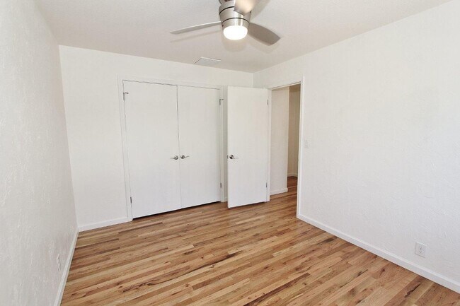 Building Photo - Single-Level Home Nestled in the North End