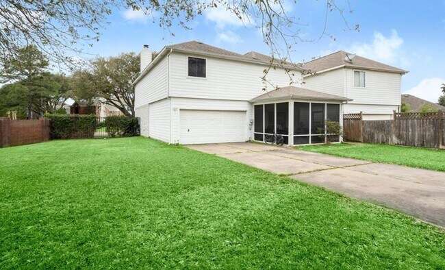 Building Photo - 15919 Timber Chase Dr