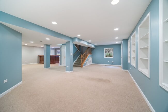 Building Photo - 2805 Overbeck Ln