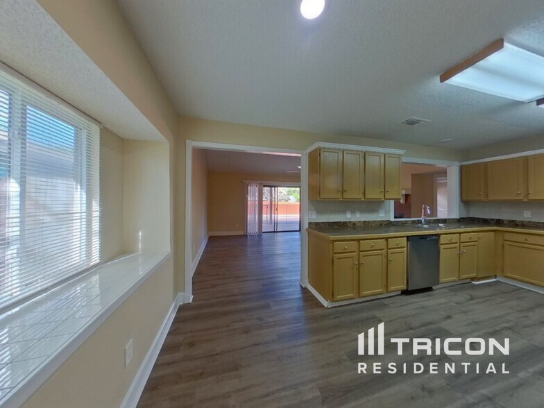 Building Photo - 1005 Faircloth Ct