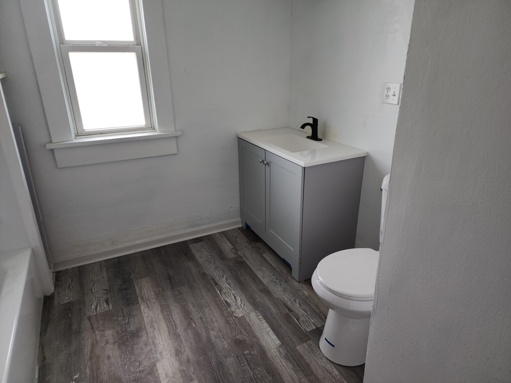 Building Photo - 434 3rd St
