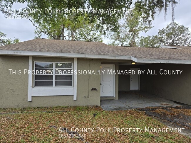 Building Photo - WOW! South Lakeland 2 Bedroom 1 Bath Duplex