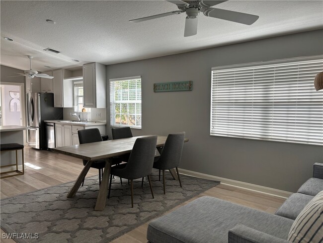 Building Photo - 3238 Barbados Ln