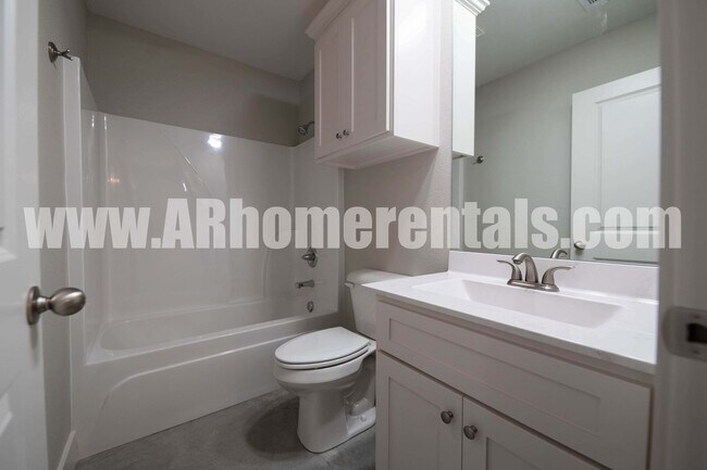 Building Photo - 29 John Ross Dr