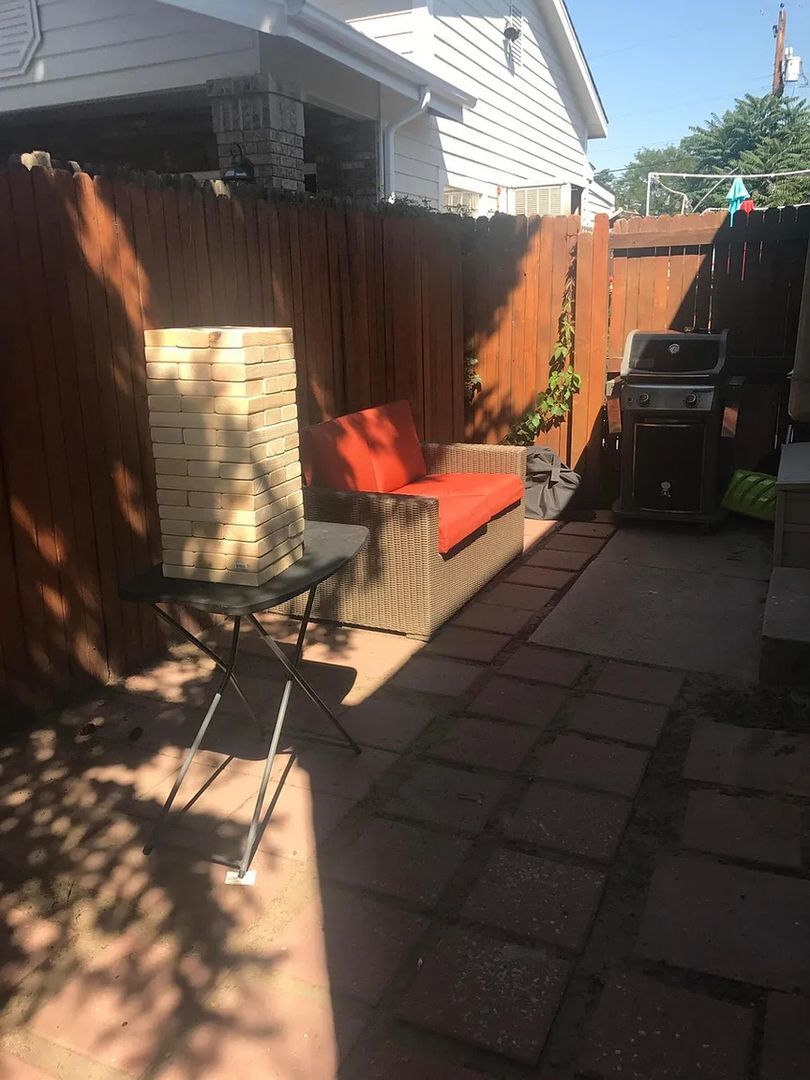 Building Photo - 1301 E 31st Ave