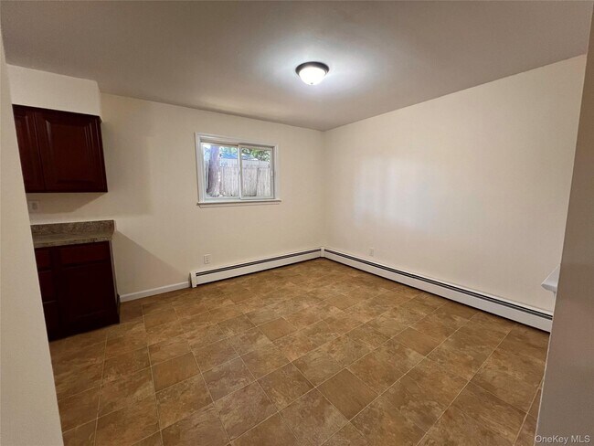 Building Photo - 20-22-22 Williams St