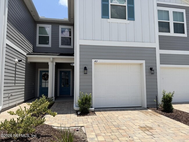 Building Photo - 43 Thurnham Ln