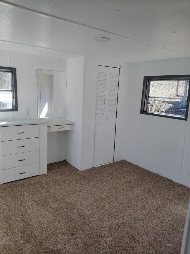 Building Photo - 2692 Deer Run Dr