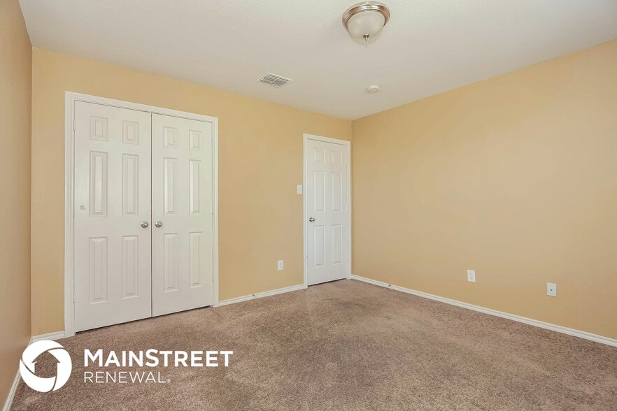 Building Photo - 1044 Cavern Dr