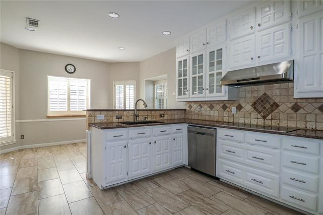 Building Photo - 800 Sundance Cir