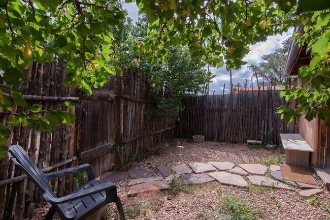 Building Photo - 245/247 Casados St