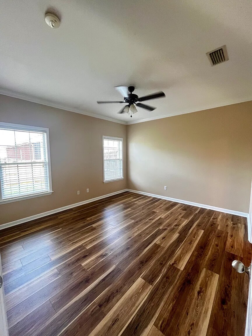 Master Bedroom - 103 Whitney Ave