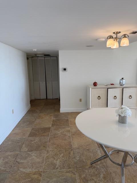 Building Photo - 5600 N Flagler Dr