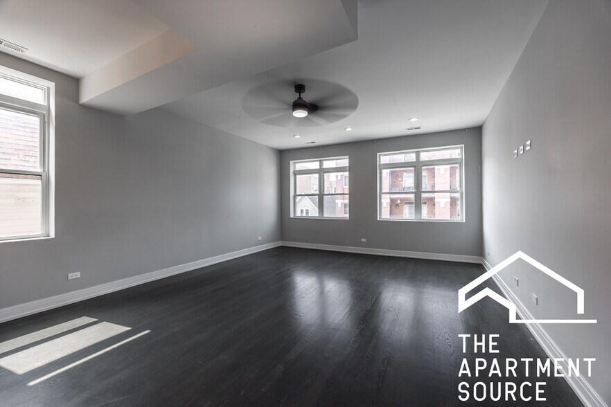 Building Photo - 3255 N Elston Ave