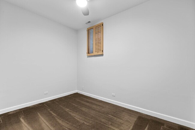 Building Photo - 2725 N Magnolia Ave