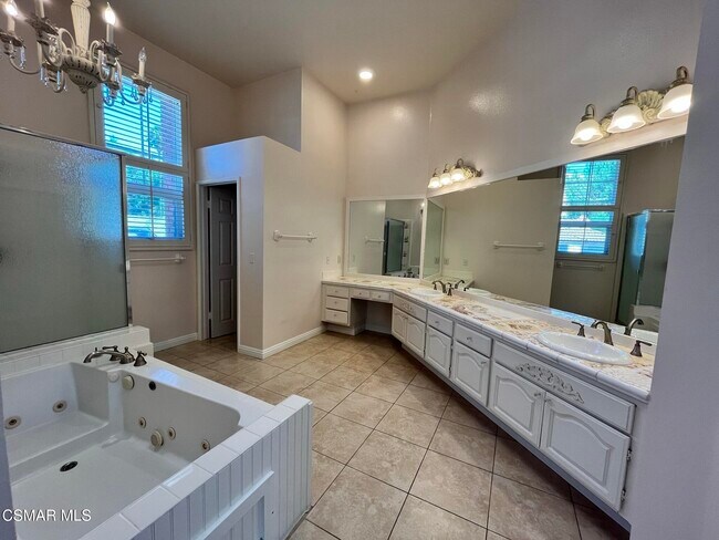 Building Photo - 29160 Oakpath Dr