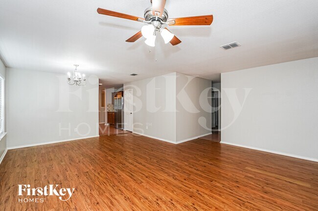 Building Photo - 12640 Shady Cedar Dr