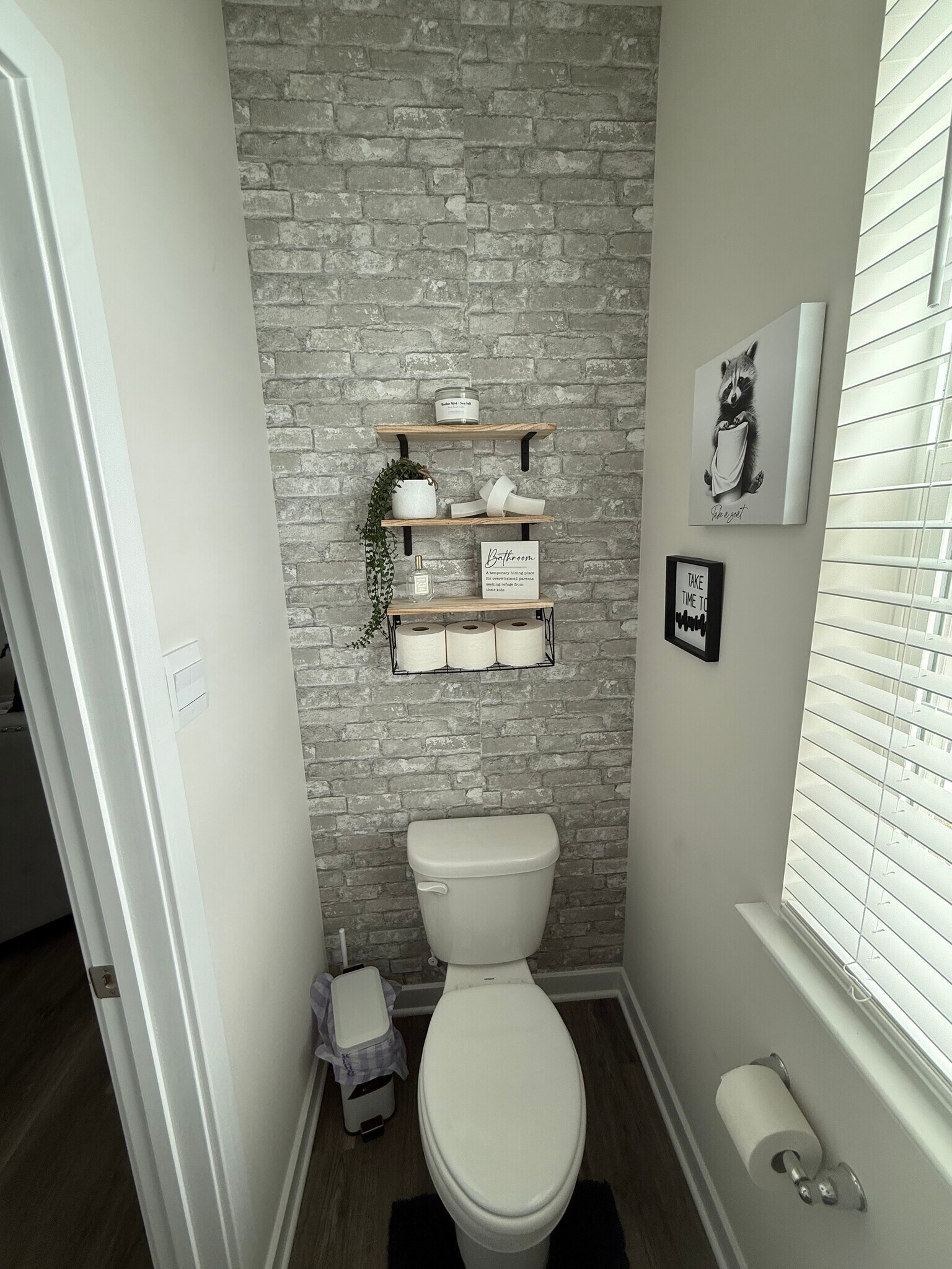 Building Photo - 7504 Day Break Dr