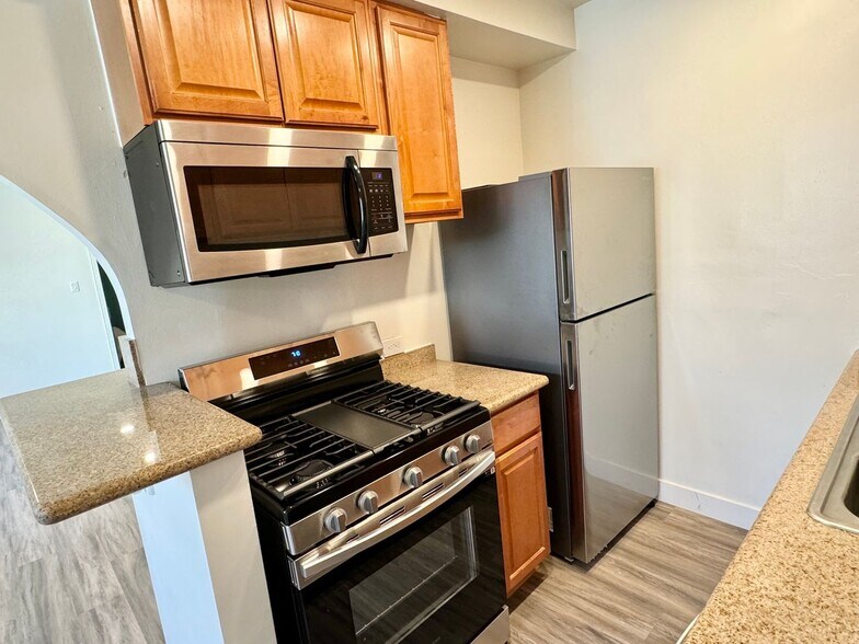 Building Photo - 4106 Inglewood Blvd