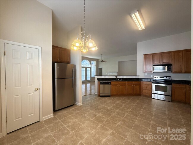 Building Photo - 1697 Lillywood Ln
