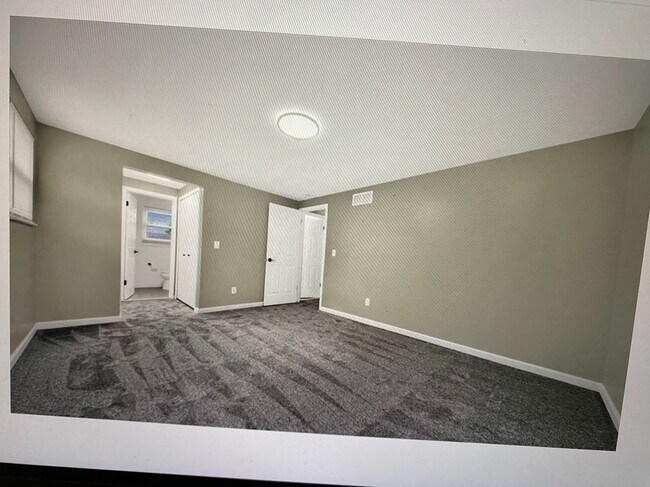 Building Photo - 42668 Addison Ave