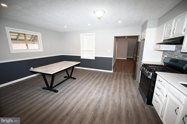 Building Photo - 2952 Sollers Point Rd