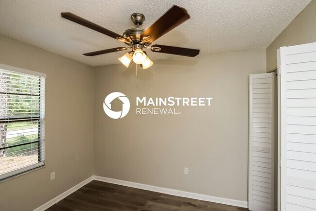 Building Photo - 3 Bedroom Pet-Friendly Home in Palm Bay, FL with Main Street Renewal