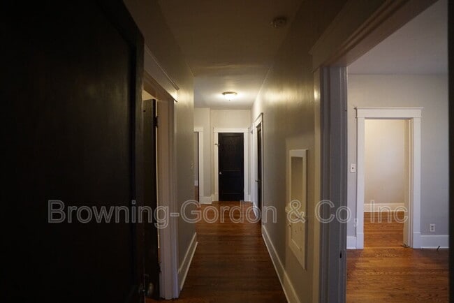 Building Photo - 1509 Bernard Ave