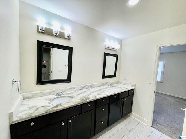 Building Photo - 608 Mountain Laurel Ct