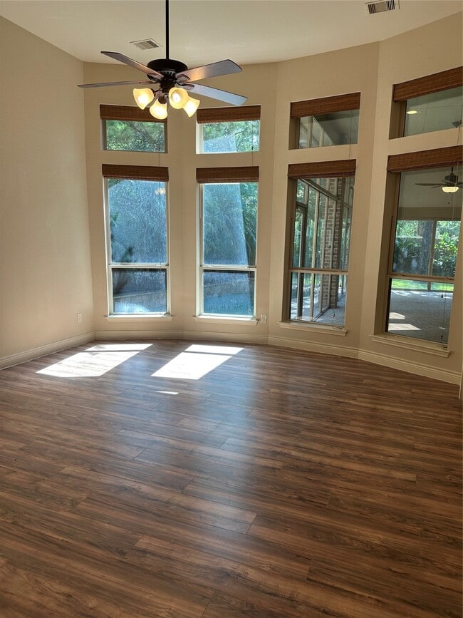 Building Photo - 23335 Robinson Pond Dr