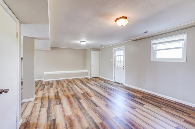 Building Photo - 11901 Bizet Ct