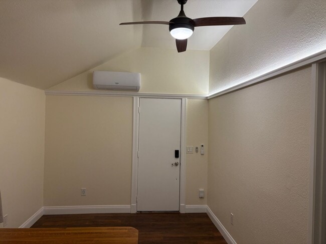 Building Photo - 22nd Street