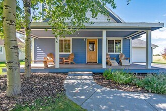 Building Photo - Charming 3-Bedroom Home in Creekside Meado...