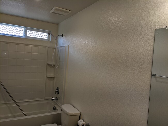 Building Photo - 3100 Club Center Dr