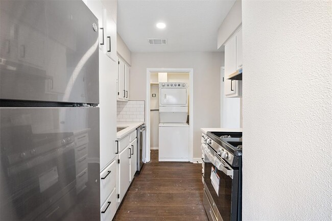 Primary Photo - 200 Concho St