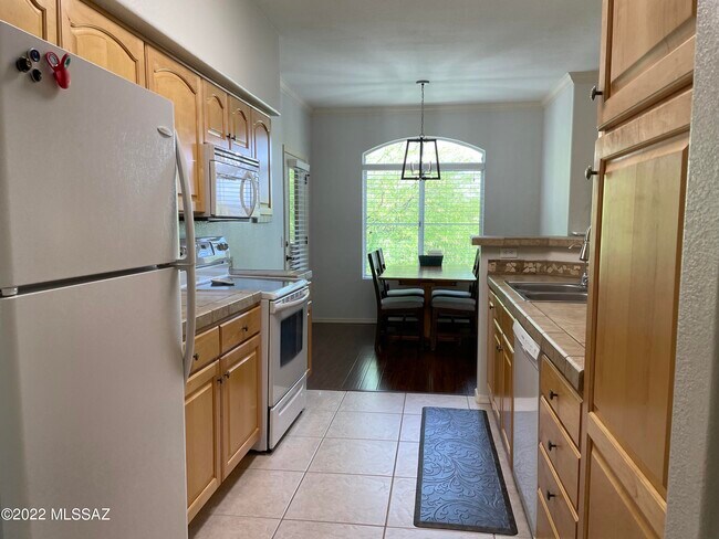 Building Photo - 7050 E Sunrise Dr