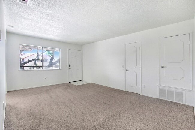 Building Photo - Available now for immediate move in. The L...