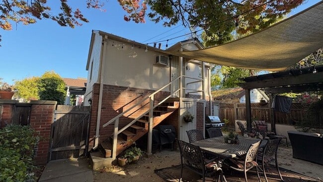 Building Photo - 3101 Franklin Blvd