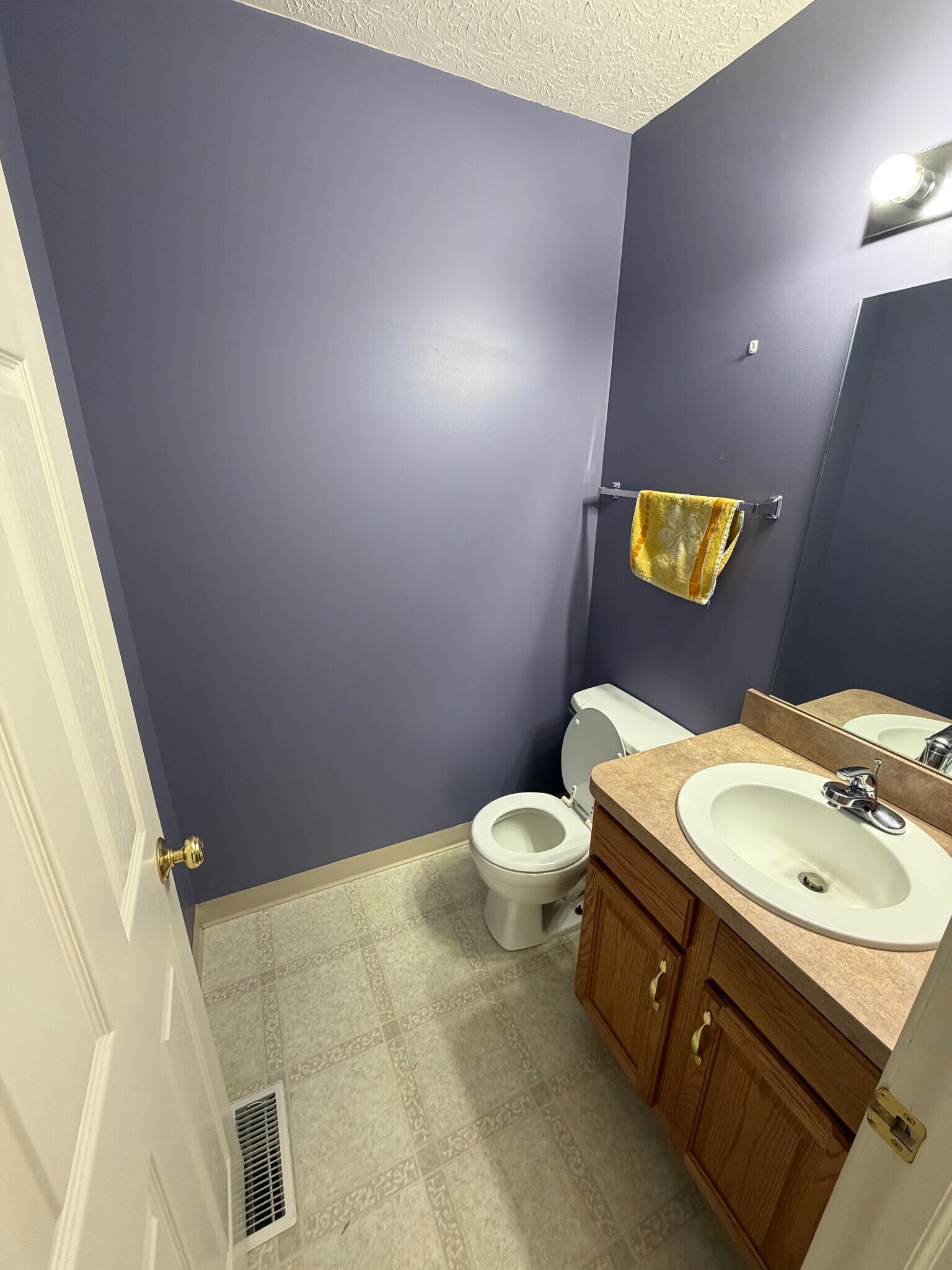 Building Photo - 1360 Meadow Run