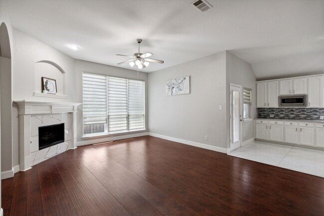 Building Photo - 8002 Wilmington Dr