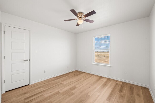 Building Photo - Country Living In Roosevelt ISD!