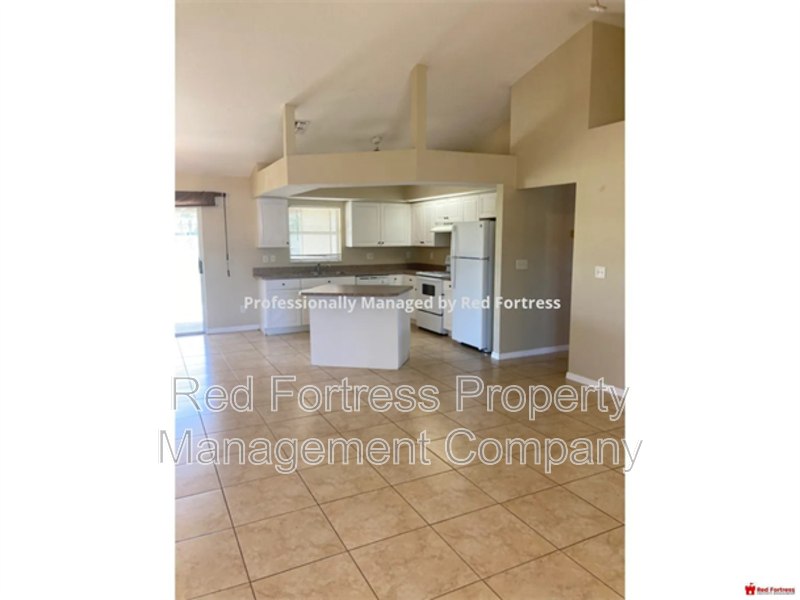 Building Photo - 1823 NW 19th Ave